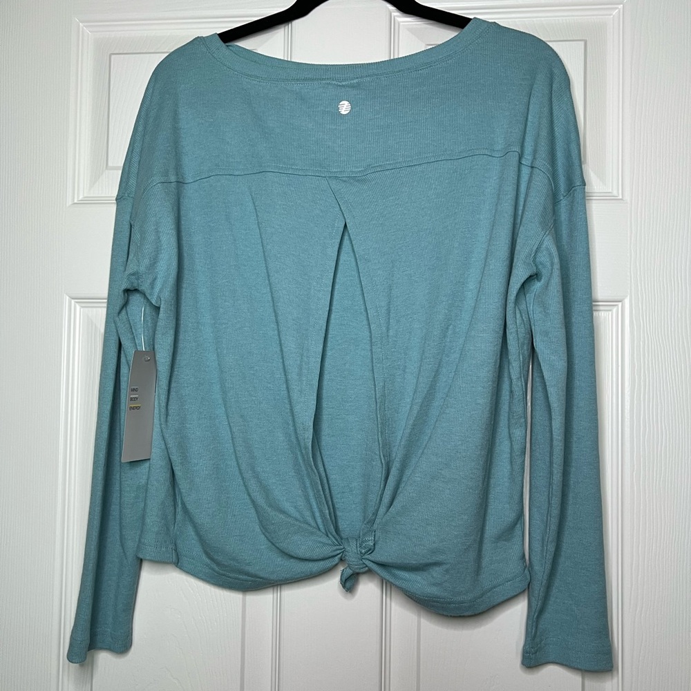 Z by Zella activewear open back tie back sky blue top